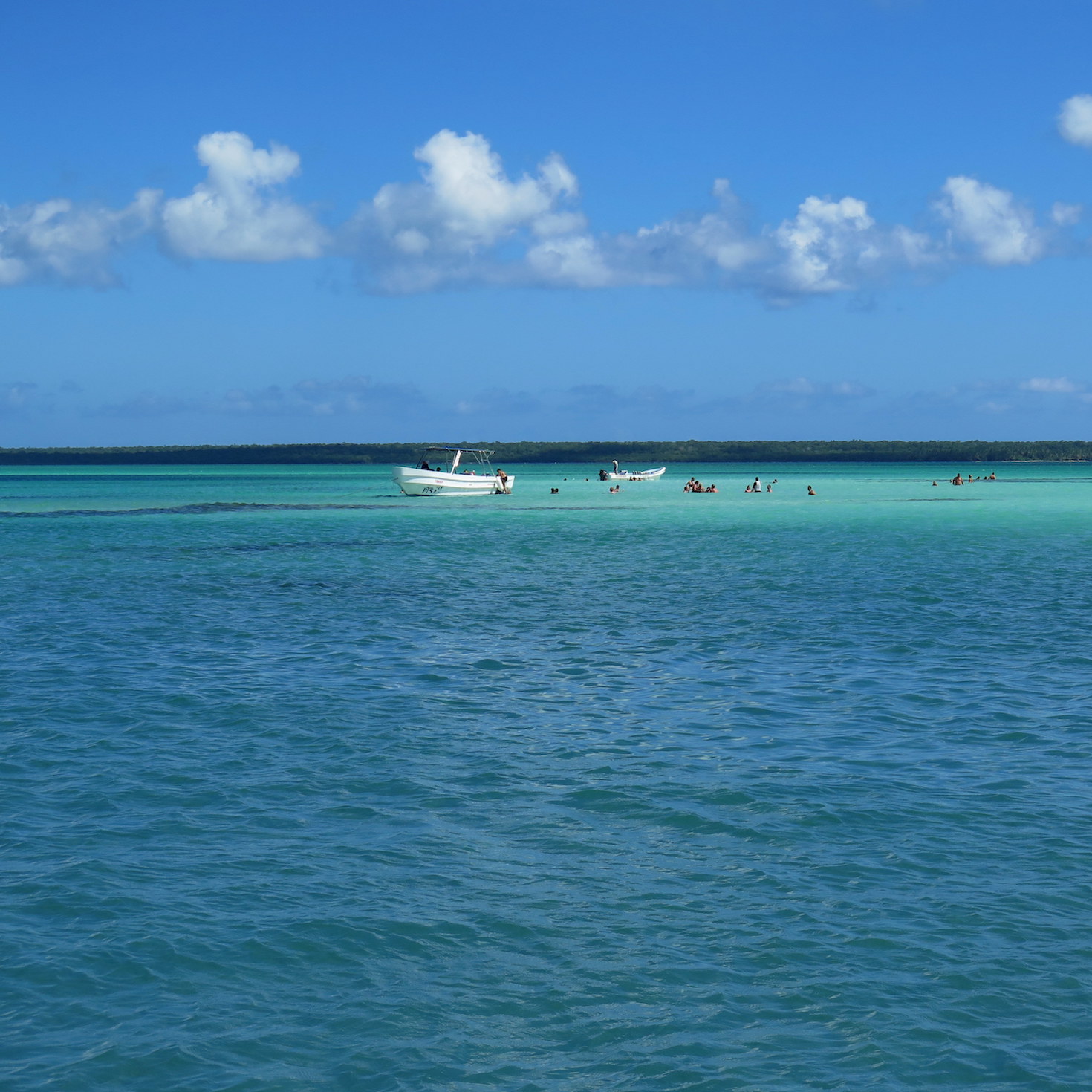 Boats at Natural Pool, Parque Nacional Cotubanama